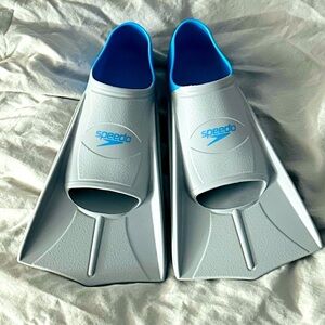 Adult Unisex Speedo Short Blade Training Fins- Size 6-7